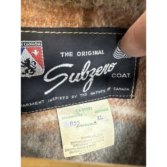 Vintage Subzero Wool Parka Real Fur Hood Thunderbird Appliqué Canada Women XL - Picture 7 of 9